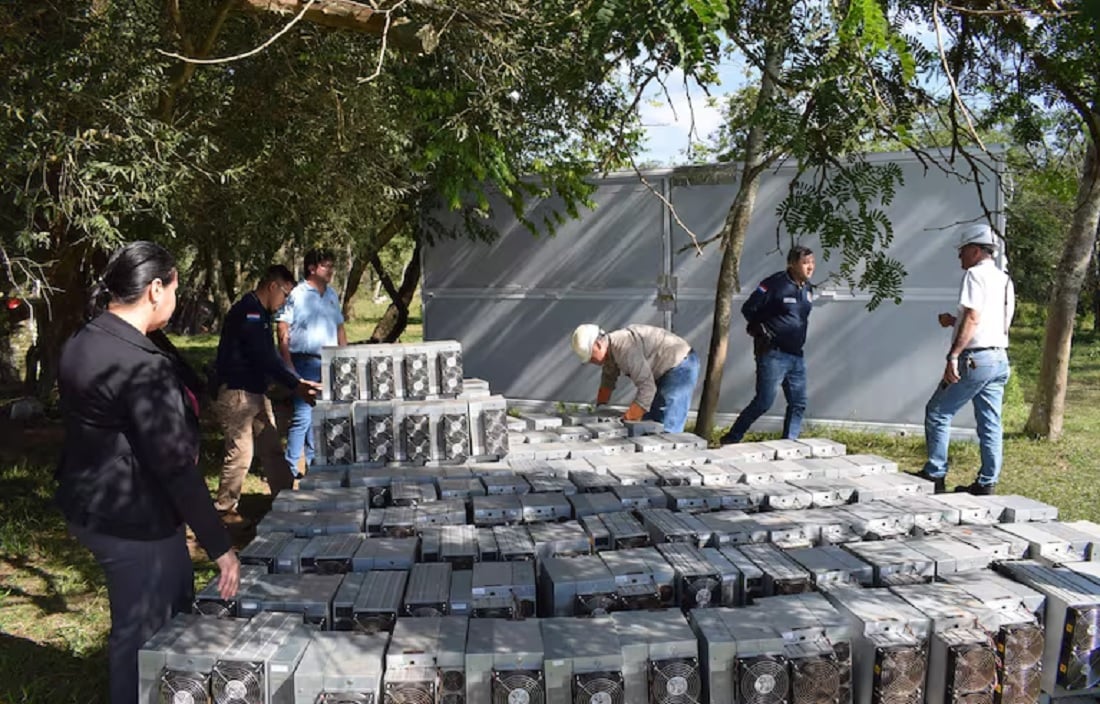 Paraguay suma 9.300 mineros de Bitcoin decomisados tras nuevo operativo